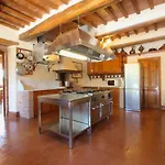 In With Pool And Sauna * San Venanzo