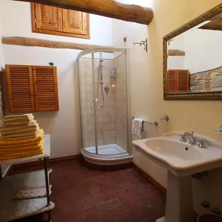 In With Pool And Sauna * San Venanzo