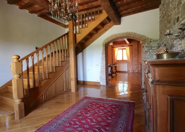 ヴィラ In With Pool And Sauna *